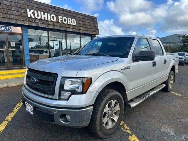 2014 Ford F-150 4WD SuperCrew 5-1/2 Ft Box STX in Ingot Silver Metallic — front three-quarter view