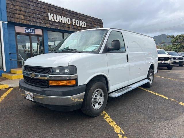 2022 Chevrolet Express Cargo Van 2500 Regular Wheelbase Rear-Wheel Drive in Summit White — front three-quarter view
