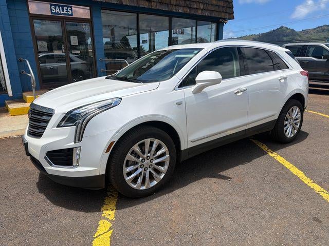 2019 Cadillac XT5 FWD 4dr Premium Luxury in Crystal White Tricoat — front three-quarter view
