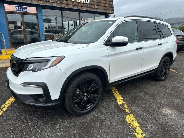 2021 Honda Pilot Special Edition 2WD in Platinum White Pearl — front three-quarter view